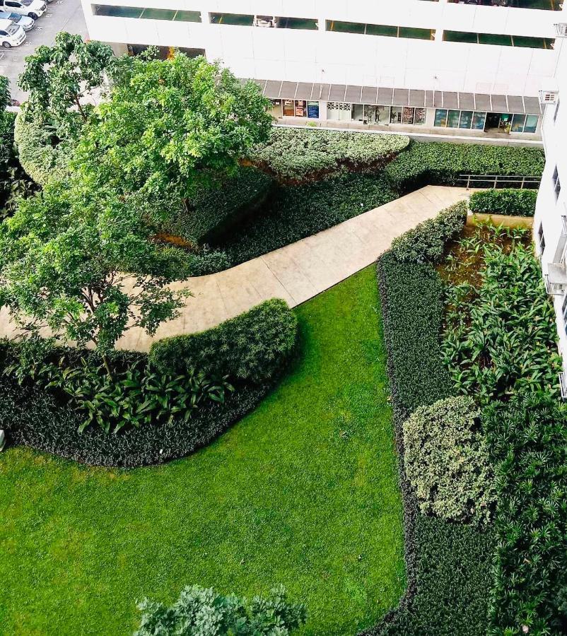 Myrvin At Grass Residences, Qc マニラ市 エクステリア 写真