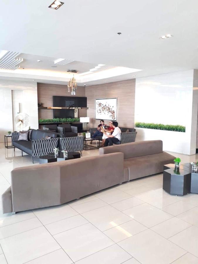 Myrvin At Grass Residences, Qc マニラ市 エクステリア 写真
