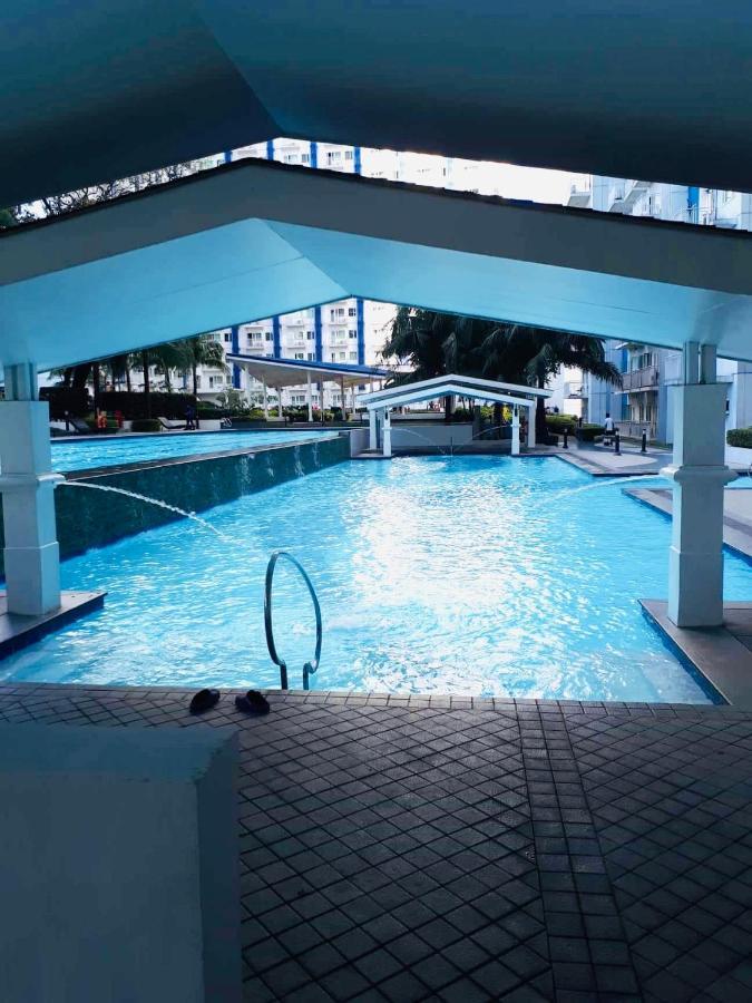 Myrvin At Grass Residences, Qc マニラ市 エクステリア 写真