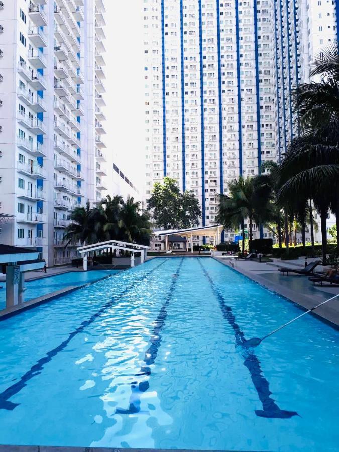 Myrvin At Grass Residences, Qc マニラ市 エクステリア 写真
